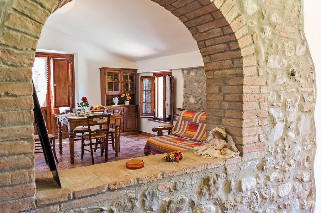 La Casanuova Villa Lajatico Phòng bức ảnh